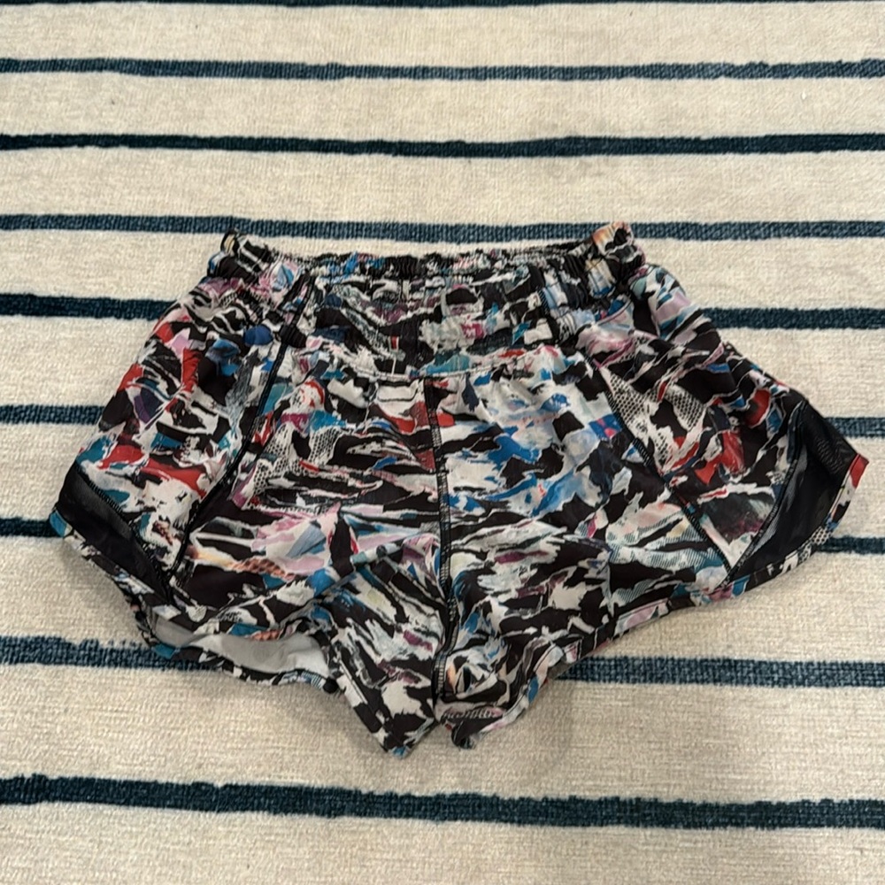 Lululemon Hotty Hot shorts